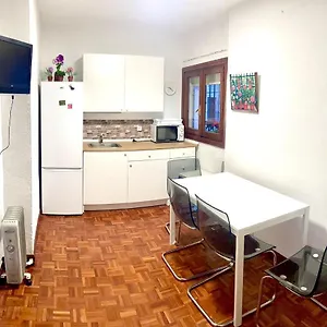 apartamento-zona-palacio-de-las-duenas-y-las-setas.es-andalucia.com/